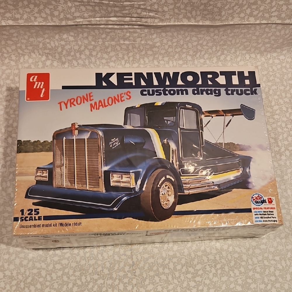 1:25 Scale AMT Tyrone Malone's Kenworth Custom Drag Truck Model Kit
